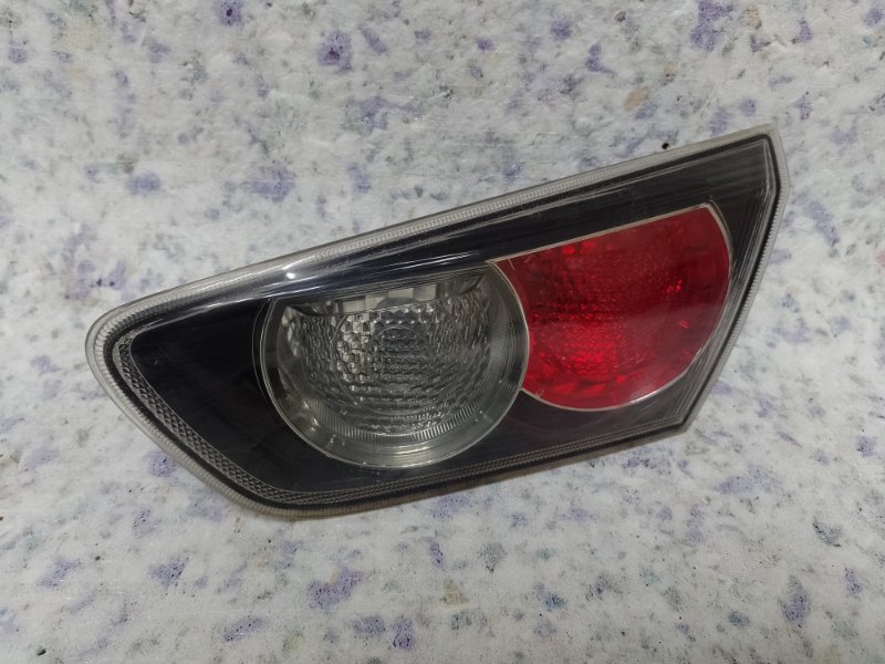 Фонарь внутренний задний правый MITSUBISHI LANCER X 10 07-15 8330A626 Б/У
