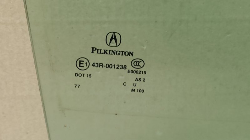 Стекло двери заднее правое TLX 14-17 2017 3.5L 6