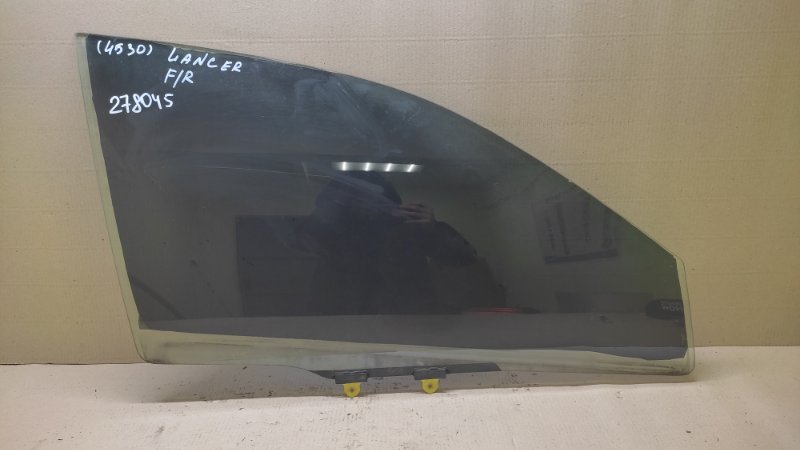 Стекло двери переднее правое MITSUBISHI LANCER IX 9 03-07 MR525732 Б/У
