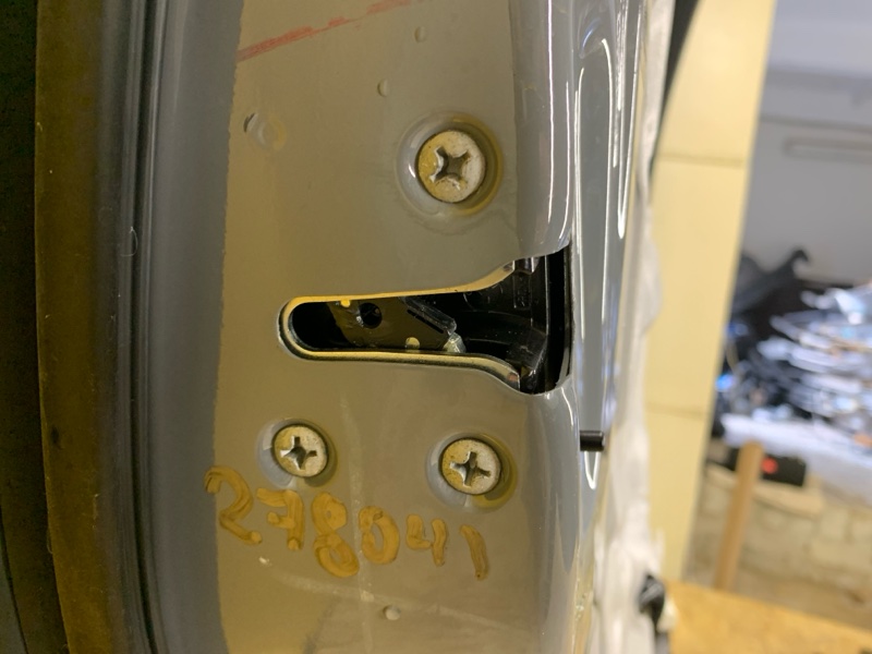 Запчасть замок двери задний левый NISSAN LEAF 18- 82501-4NP0A Б/У Замок двери задний левый NISSAN LEAF 18- 82501-4NP0A Б/У