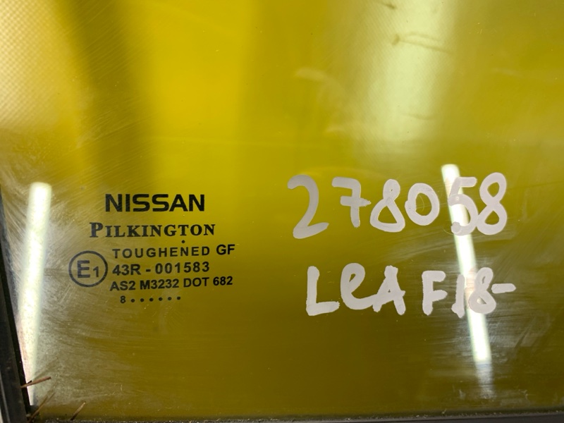 Стекло двери заднее правое NISSAN LEAF 18- 82300-3NF1A Б/У