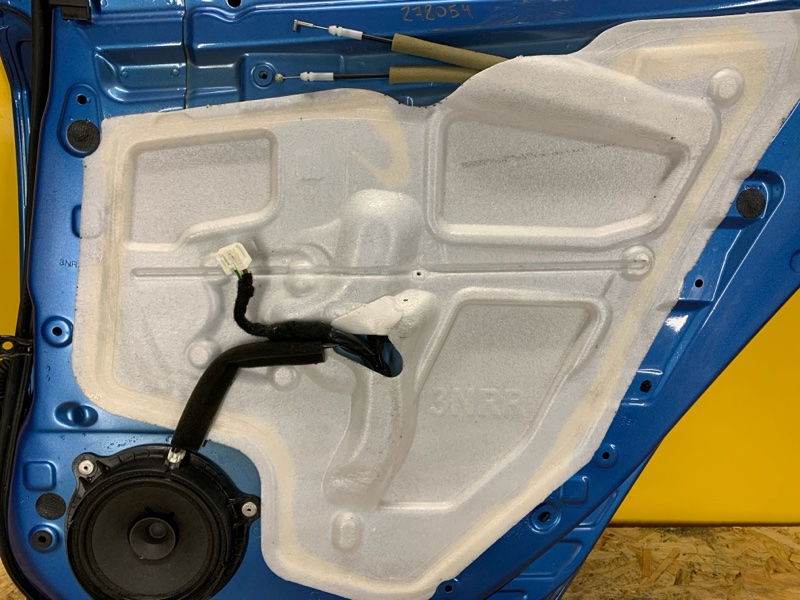 Стеклоподъемник задний правый NISSAN LEAF 18- 82720-3NN0A Б/У