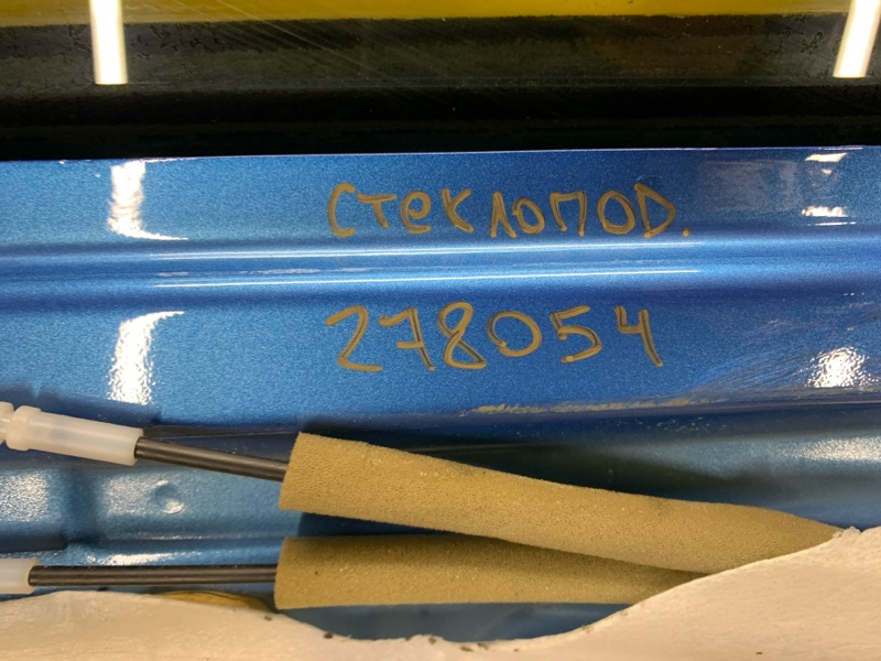 Стеклоподъемник задний правый LEAF 18-