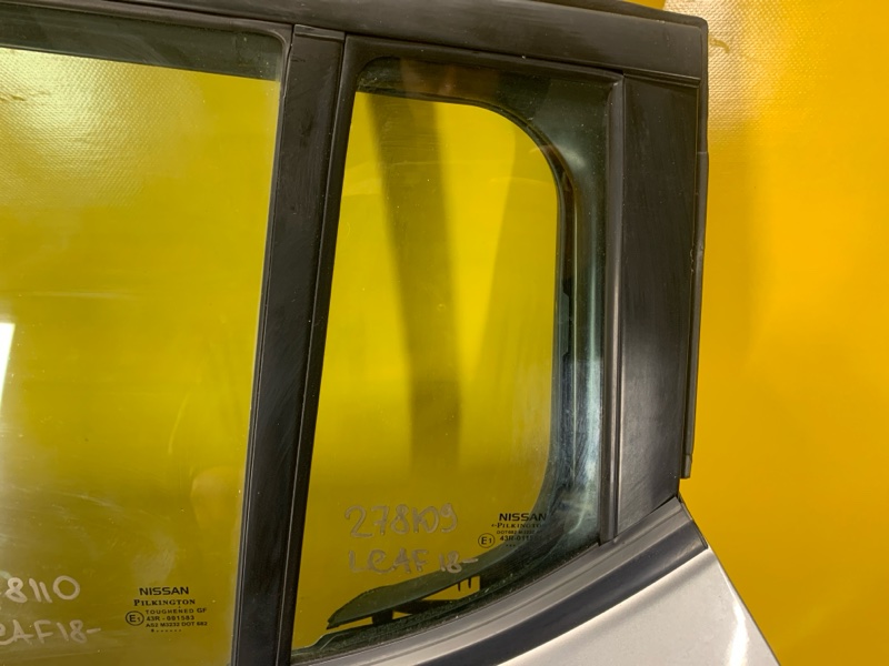 Стекло двери глухое заднее левое NISSAN LEAF 18- 82221-5SF1A Б/У