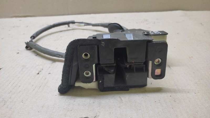 Замок двери боковой задний левый KIA SEDONA 14-18 YP 3.3 G6DM