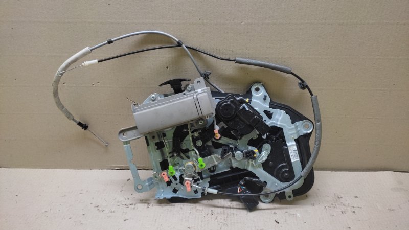 Ручка двери внутренняя задняя левая KIA SEDONA 14-18 16 YP 3.3 G6DM 83610-A9001-GBU Б/У