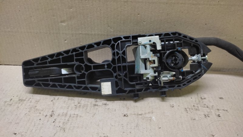 Ручка двери наружная передняя правая FUSION 14- 2014 2.5L