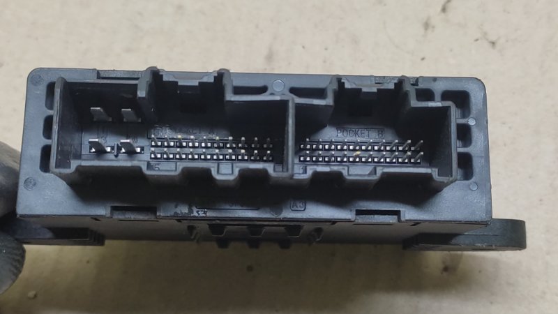 Блок управления дверей передний правый FORD FUSION 14- 2.5L