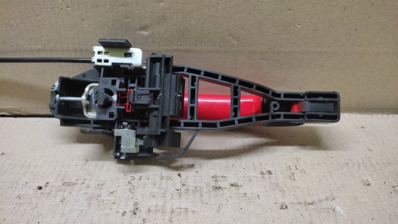 Ручка двери наружная задняя левая FOCUS 10-18 Ручка двери наружная задняя левая FOCUS 10-18