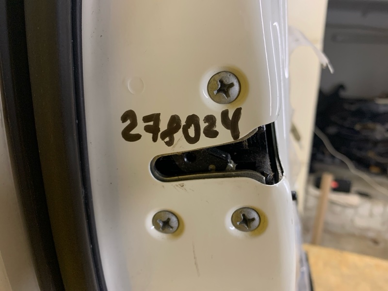 Замок двери задний левый NISSAN LEAF 18- 82721-3NN0A Б/У