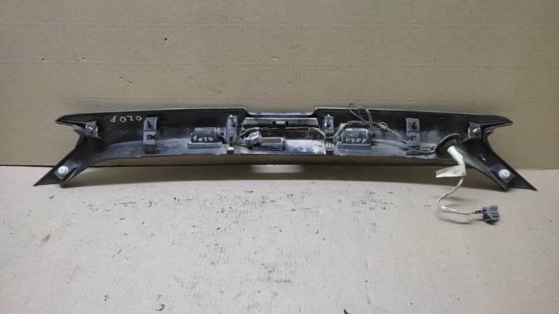 Панель подсветки номера FORD FUSION 14- 2.5L