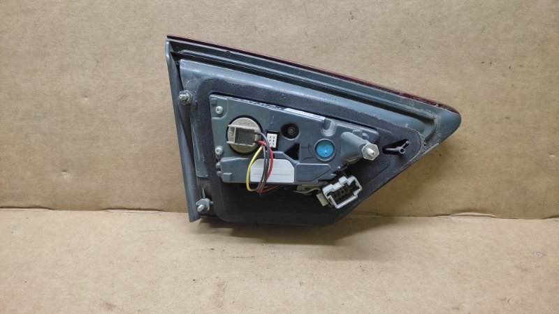 Фонарь внутренний правый FORD FUSION 14- 2.5L