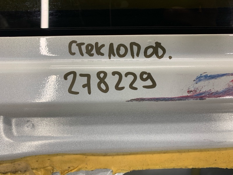 Стеклоподъемник задний правый NISSAN LEAF 18- 82720-3NN0A Б/У