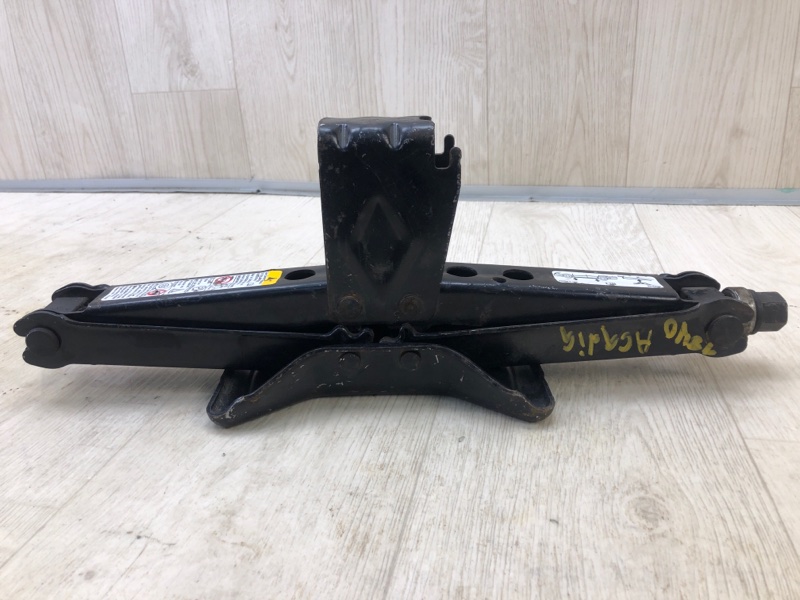 Запчасть домкрат GMC ACADIA 12-16 2013 5R1 3.6 LLT 23299198 Б/У Домкрат GMC ACADIA 12-16 2013 5R1 3.6 LLT 23299198 Б/У