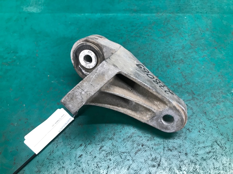 Кронштейн КПП FORD FOCUS 10-18 BV6Z-6E042-A Б/У
