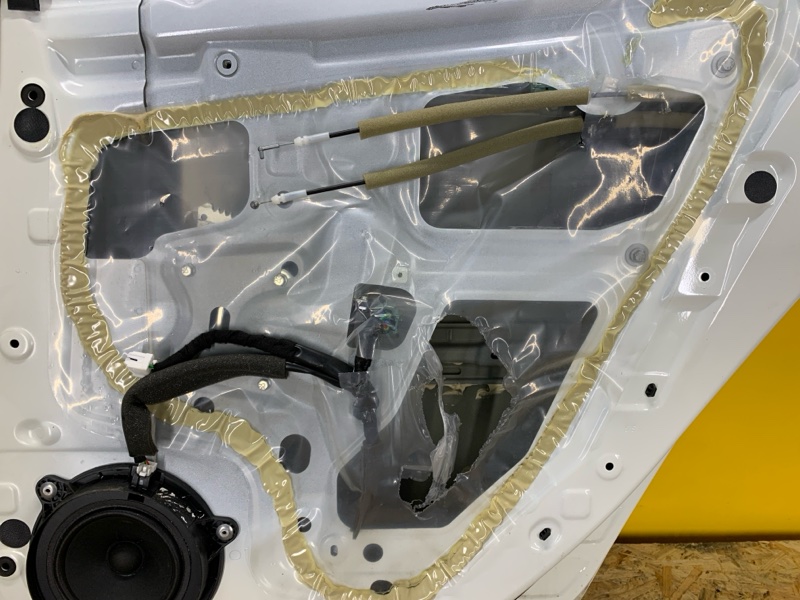 Стеклоподъемник задний правый NISSAN LEAF 18- 82720-3NN0A Б/У