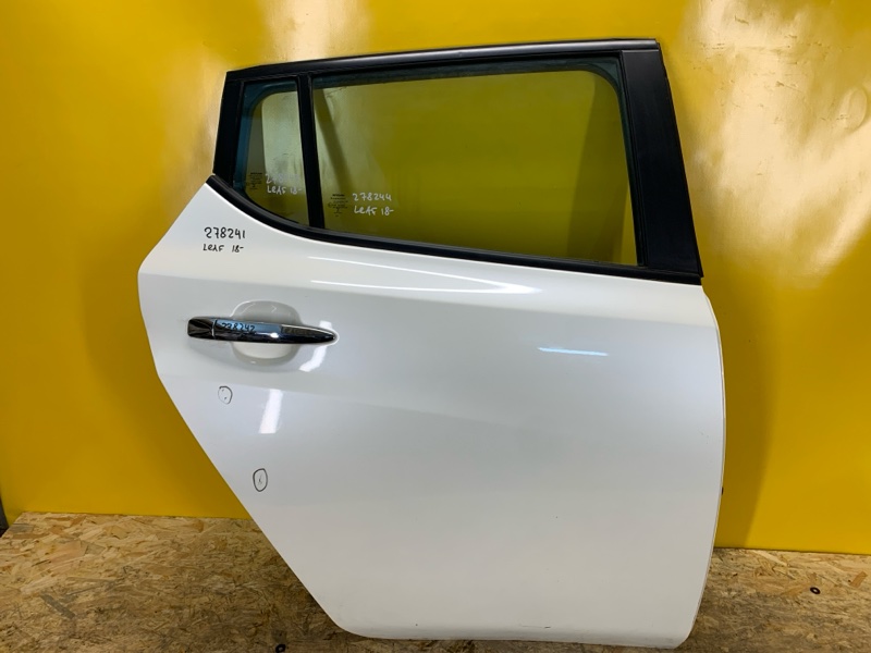 Дверь задняя правая NISSAN LEAF 18- 82100-5SF0A Б/У