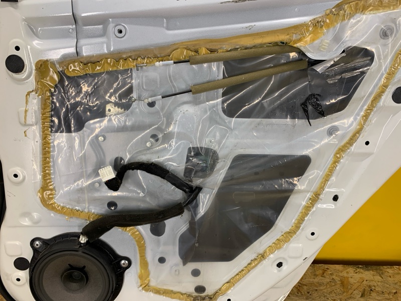 Стеклоподъемник задний правый NISSAN LEAF 18- 82720-3NN0A Б/У