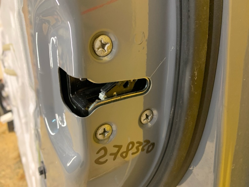 Замок двери передний правый NISSAN LEAF 18- 80500-4NP0A Б/У