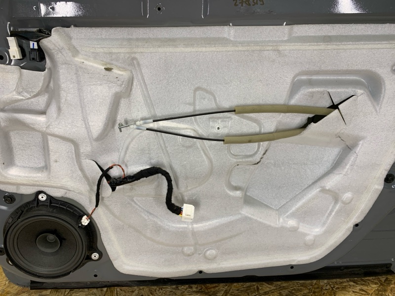 Стеклоподъемник передний правый NISSAN LEAF 18- 80720-3NF5A Б/У