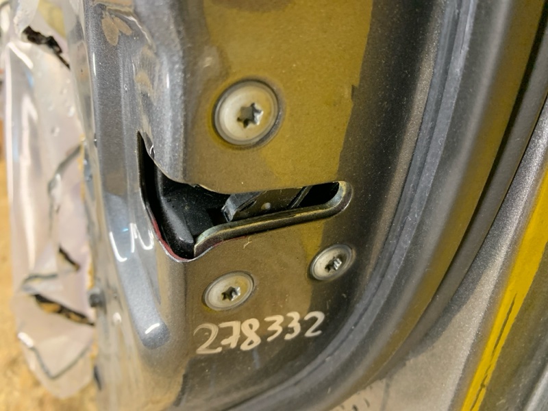 Замок двери передний правый NISSAN LEAF 18- 80500-4NP0A Б/У