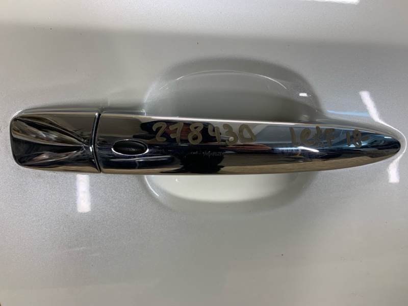 Запчасть ручка двери наружная передняя правая NISSAN LEAF 18- 80640-9RB0A Б/У Ручка двери наружная передняя правая NISSAN LEAF 18- 80640-9RB0A Б/У