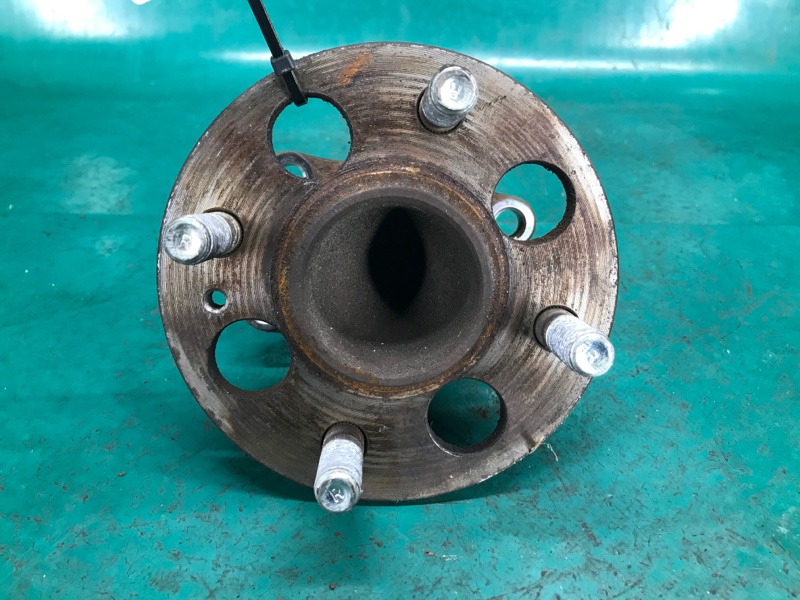Ступица задняя левая HYUNDAI ACCENT RB 10- 52750-0U000 Б/У