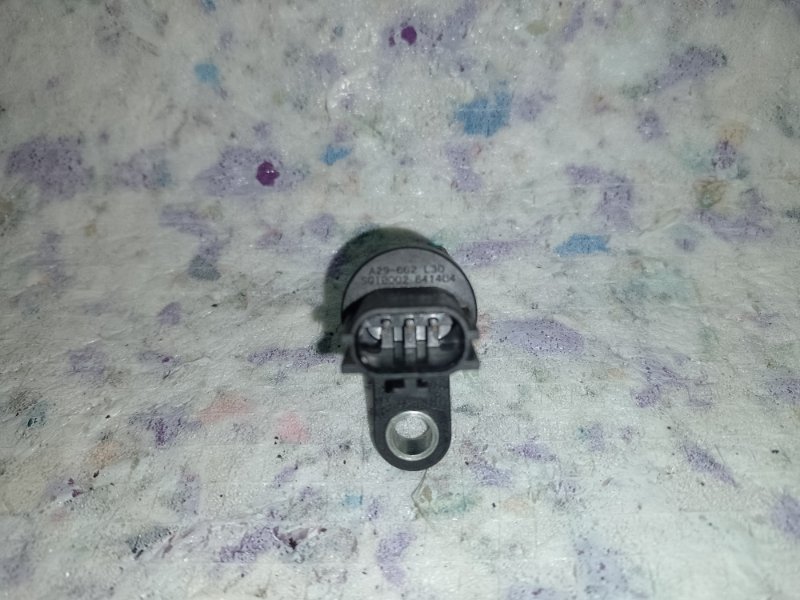 Датчик положения коленвала G25/G35/G37/Q40 06-14
