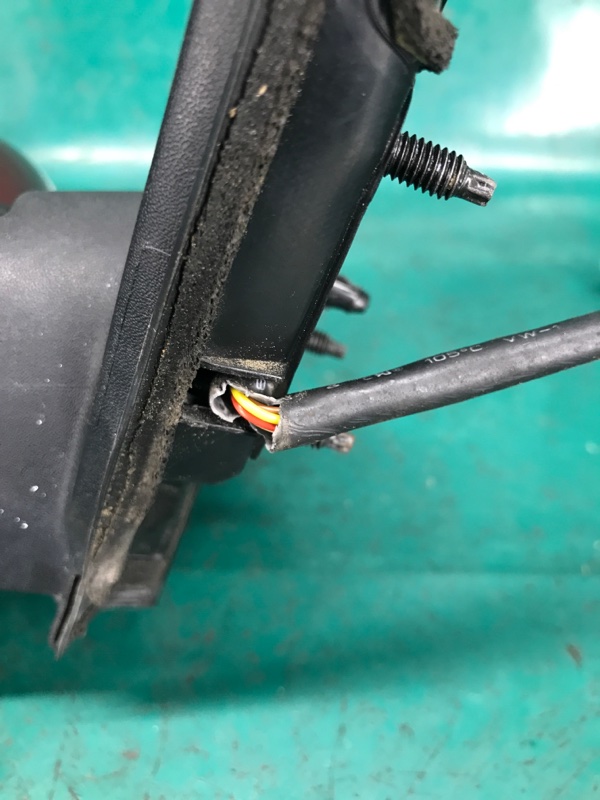 Зеркало правое LEAF 10-17