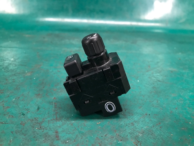 Блок управления зеркалами NISSAN LEAF 10-17