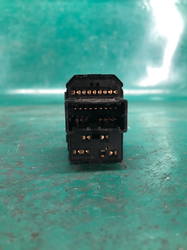 Блок управления зеркалами LEAF 10-17