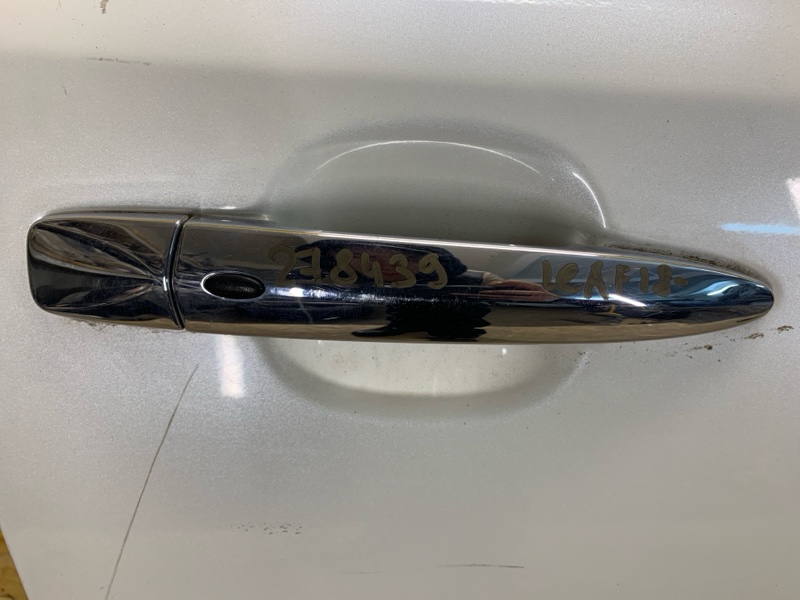 Запчасть ручка двери наружная передняя правая NISSAN LEAF 18- 80640-9RB0A Б/У Ручка двери наружная передняя правая NISSAN LEAF 18- 80640-9RB0A Б/У