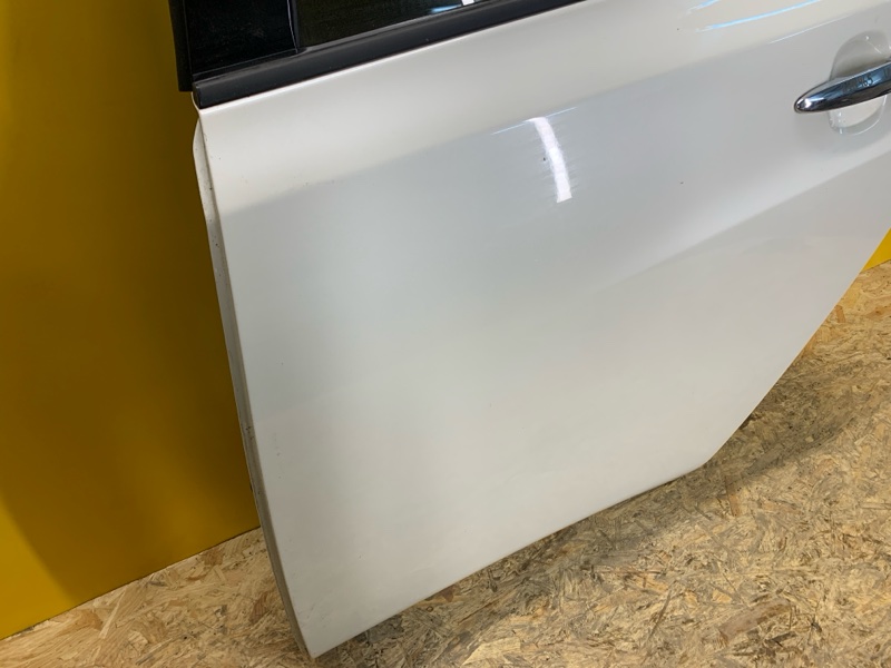 Дверь задняя левая NISSAN LEAF 18-