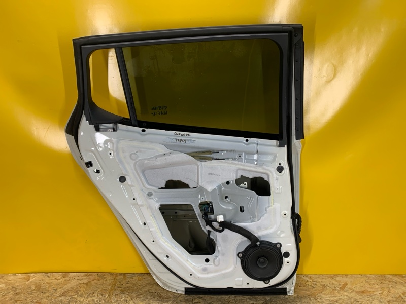 Дверь задняя левая LEAF 18-