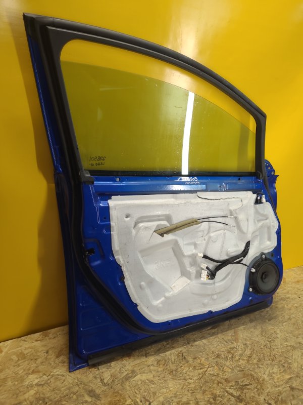 Дверь передняя левая LEAF 18-