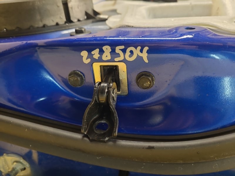 Ограничитель двери передний левый NISSAN LEAF 18- 80430-3NF0A Б/У