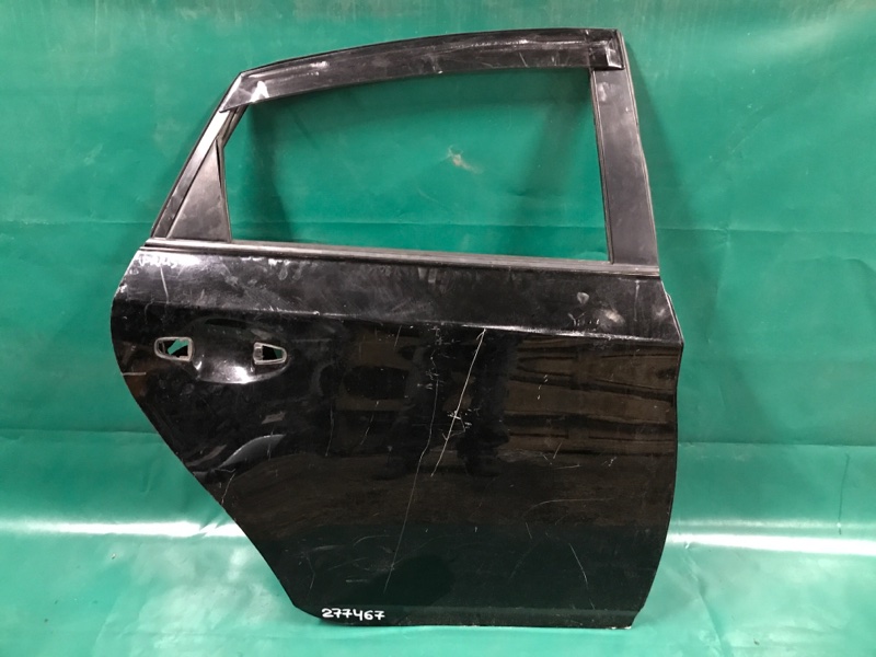 Дверь задняя правая TOYOTA PRIUS - 30 09-17 67003-47070 Б/У