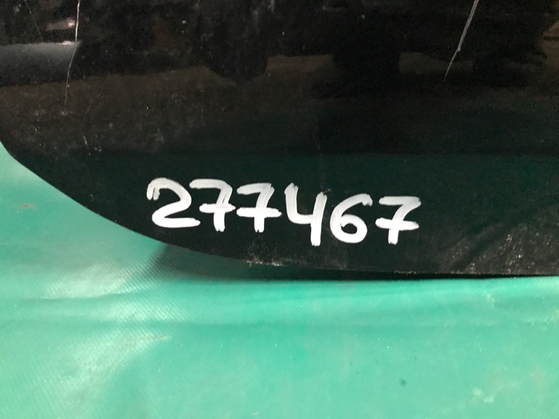 Дверь задняя правая PRIUS - 30 09-17