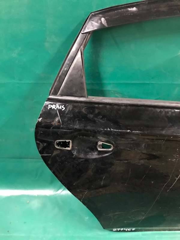 Дверь задняя правая TOYOTA PRIUS - 30 09-17