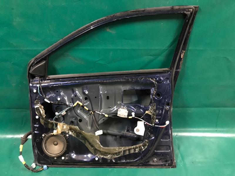 Дверь передняя правая COROLLA 150 06-13