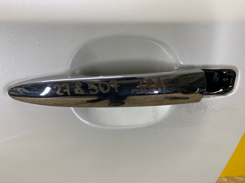 Запчасть ручка двери наружная передняя левая NISSAN LEAF 18- 80640-9RB0A Б/У Ручка двери наружная передняя левая NISSAN LEAF 18- 80640-9RB0A Б/У