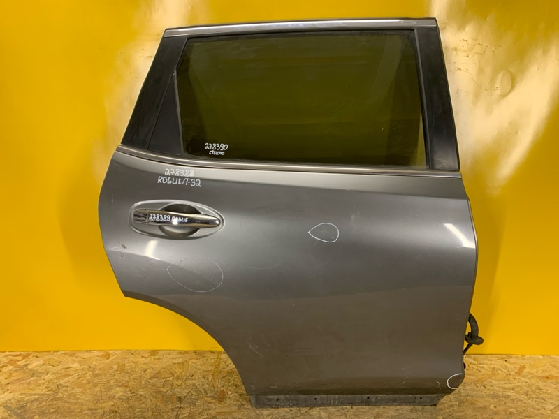 Дверь задняя правая NISSAN X-TRAIL/ROGUE T32 13-20 82100-4BA0A Б/У