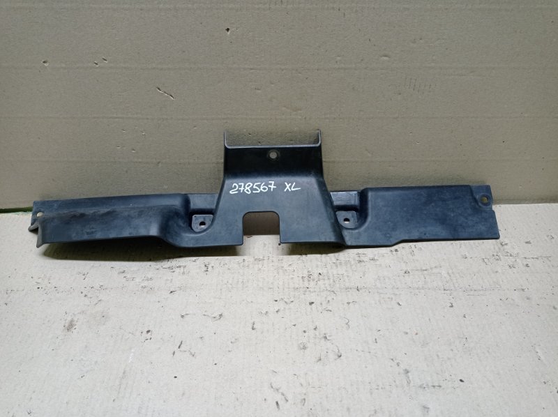 Накладка замка капота MITSUBISHI OUTLANDER XL 05-13 7450A589 Б/У