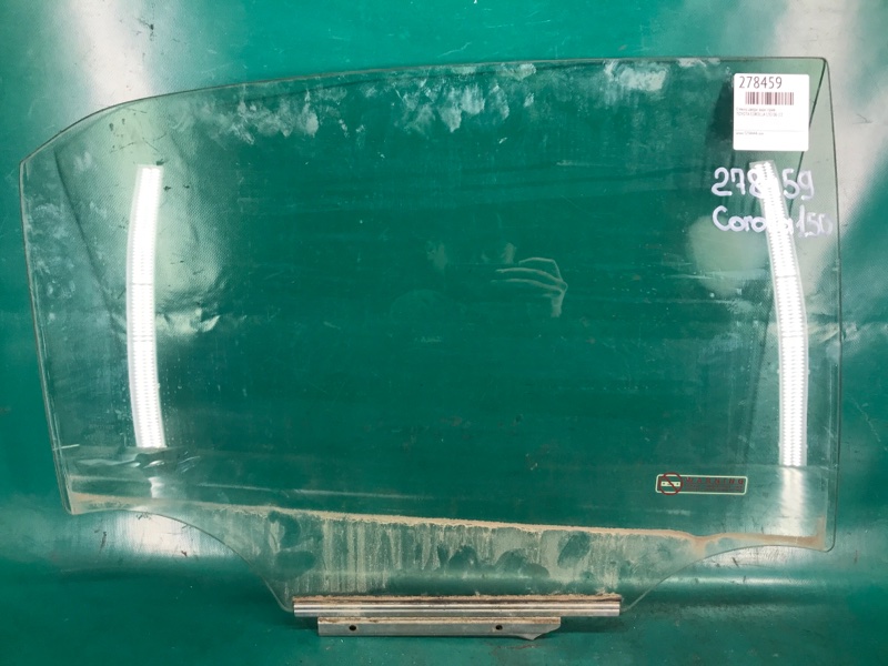 Стекло двери заднее правое TOYOTA COROLLA 150 06-13 68103-02260 Б/У