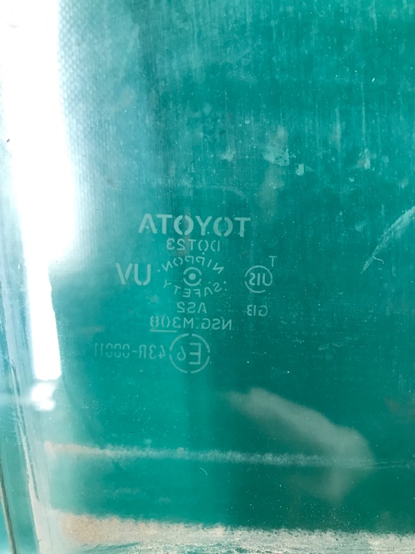 Стекло двери заднее правое TOYOTA COROLLA 150 06-13