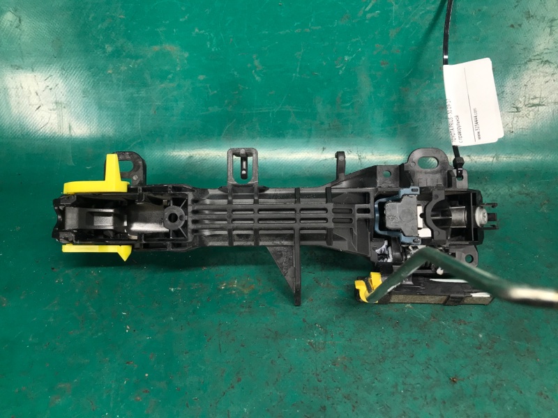 Ручка двери наружная передняя левая PRIUS - 30 09-17 Ручка двери наружная передняя левая PRIUS - 30 09-17