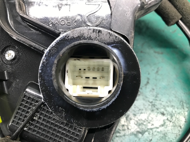 Замок двери передний левый CAMRY 40 06-11 Замок двери передний левый CAMRY 40 06-11