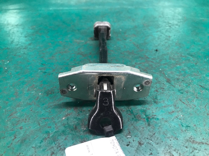 Ограничитель двери передний левый PRIUS - 30 09-17