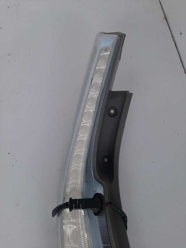 Фонарь наружный задний левый NISSAN LEAF 10-17