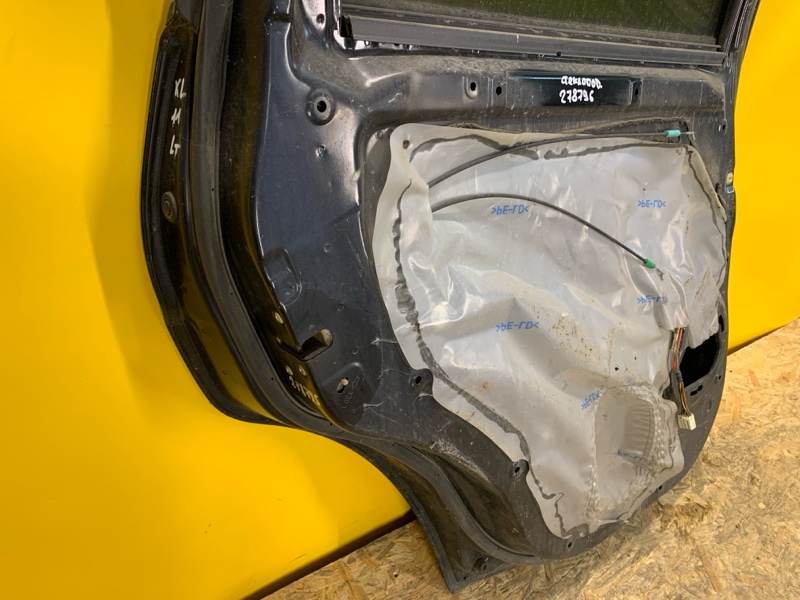 Дверь задняя левая OUTLANDER XL 05-13